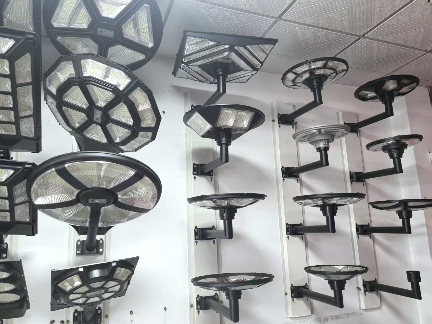 太陽能庭院燈-天眼116(圖3) 太陽能庭院燈-天眼116(圖3)